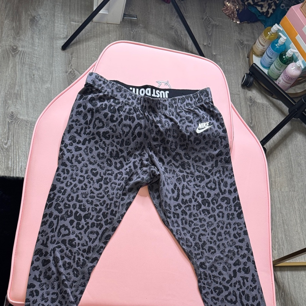 Nike Kids Black Leopard Leggings